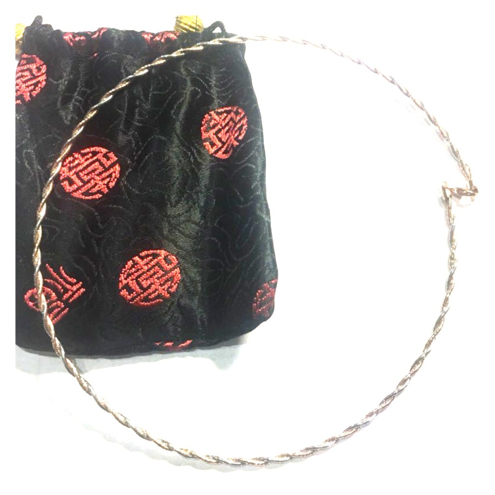 Unique chalet weave silver stiff twisted chain